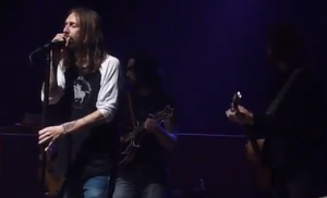 Setlist / Stream / Download / Video: The Black Crowes @ Vic Theater 4/16/13