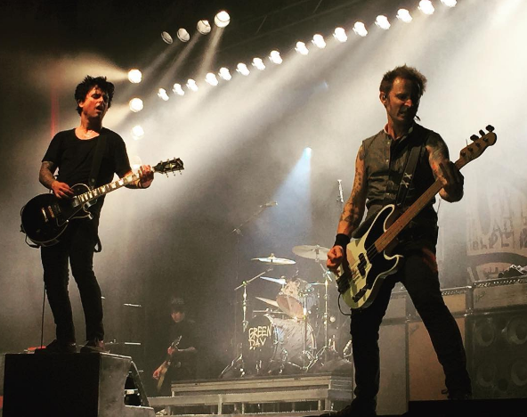Review / Setlist / Video | Green Day @ Aragon Ballroom 10/23/16