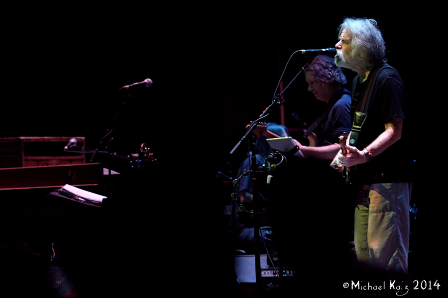 01__03-07-14_Bob Weir & RatDog_Chicago Theater_Photo Credit Michael Kaiz