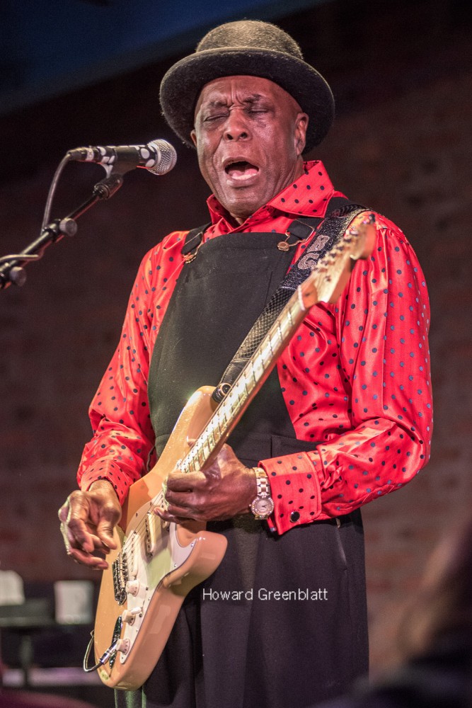 PHOTO GALLERY Buddy Guy Legends 1/5/17 Tomorrow's Verse