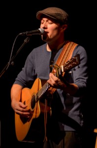 Setlist / Photos: Ryan Montbleau Solo & Acoustic @ Old Town School Of Folk Music 2/20/14