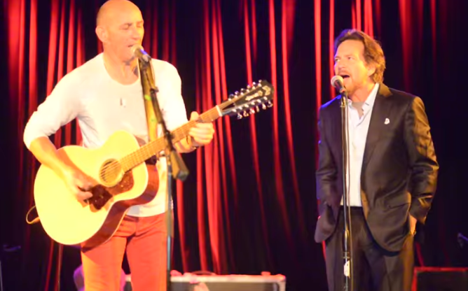 Video: Eddie Vedder Joins Simon Townshend @ Martyrs' 5/12/15