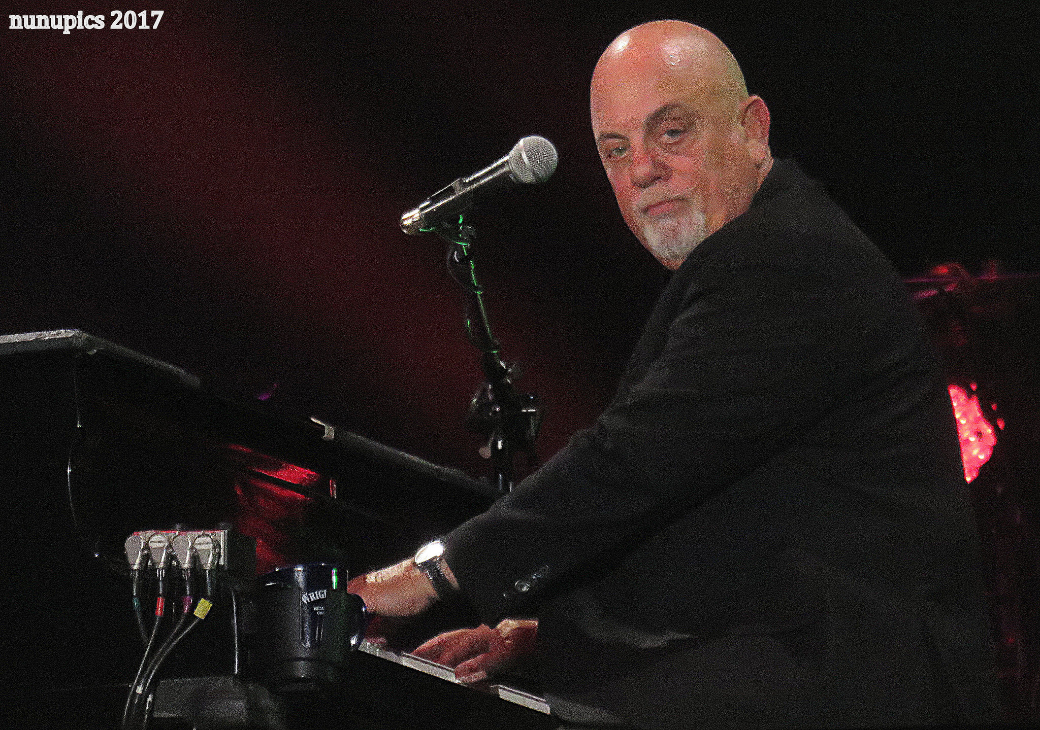 Photos / Video / Setlist | Billy Joel @ Wrigley Field 8/11/17